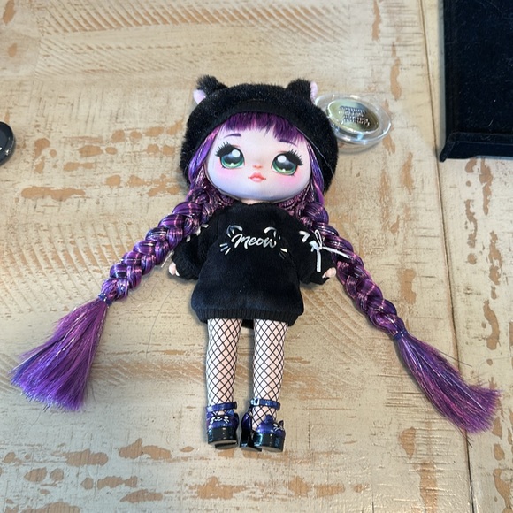 Na Na Na Surprise TUESDAY MEOW Backpack Bedroom Black Fur Cat Playset Purple - Picture 9 of 12